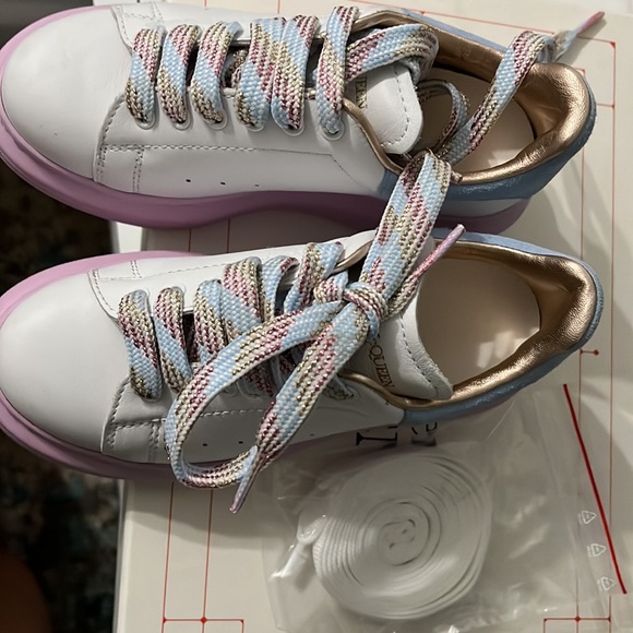 Alexander McQueen Toddler Sneakers - Picture 2 of 4